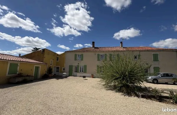 ENSEMBLE IMMOBILIER A VENDRE 170M² + 70M² (locatif)
