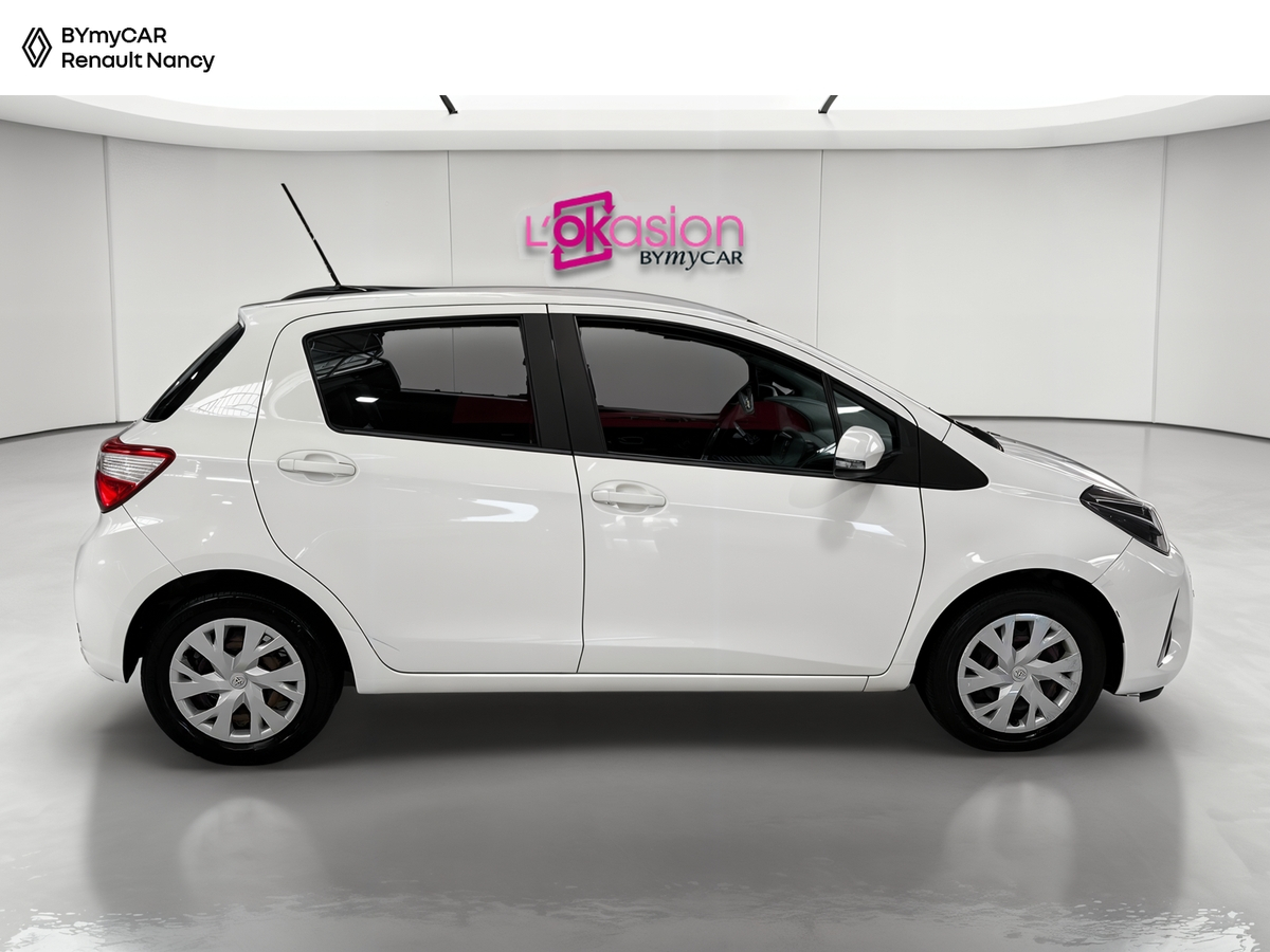 Toyota Yaris 70 VVT-i — photo 6
