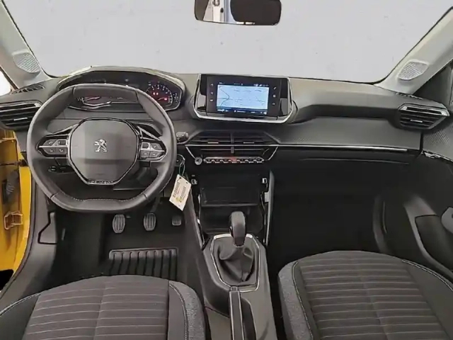 Peugeot 208 puretech 75 s&amp;s bvm5 — photo 8