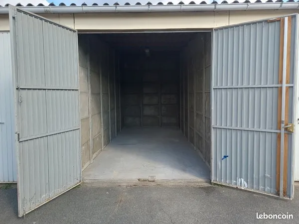 Stockage Location Pontault-Combault  16m² 175€