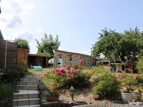 Maison 9 pièces 200 m²
