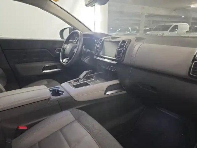 Citroën C5 Aircross hybrid 225ch shine pack e-eat8 — photo 8