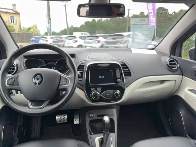 Renault Captur tce 150 fap edc — photo 11