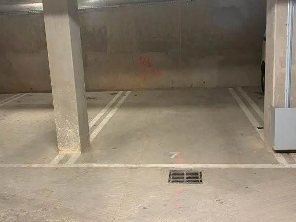 Place de parking souterrain secteur Miviere-Glatz à Bois-Colombes
