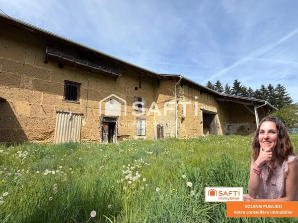 Maison ancienne en pisé