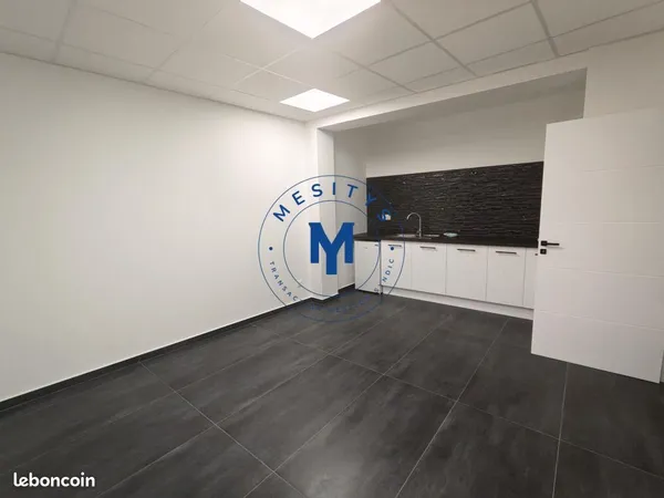 Bureaux 42 m²