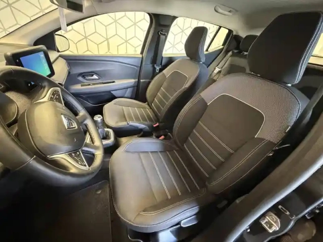 Dacia Sandero sce 65 - 22 — photo 9