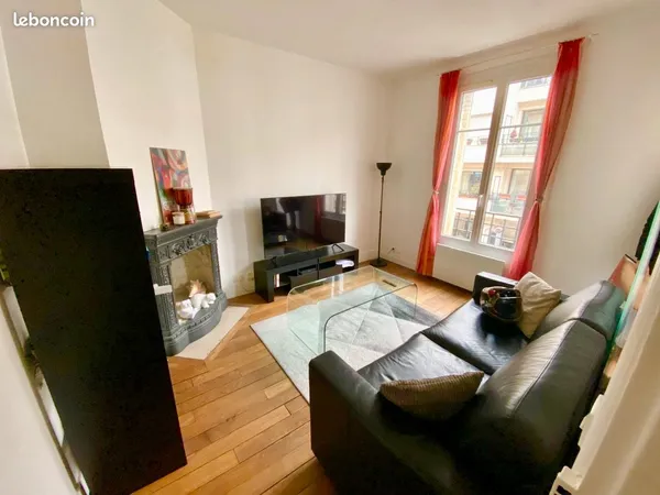 Charmant deux pièces meublé de 28m2 à proximité de la place Jules Guesde
