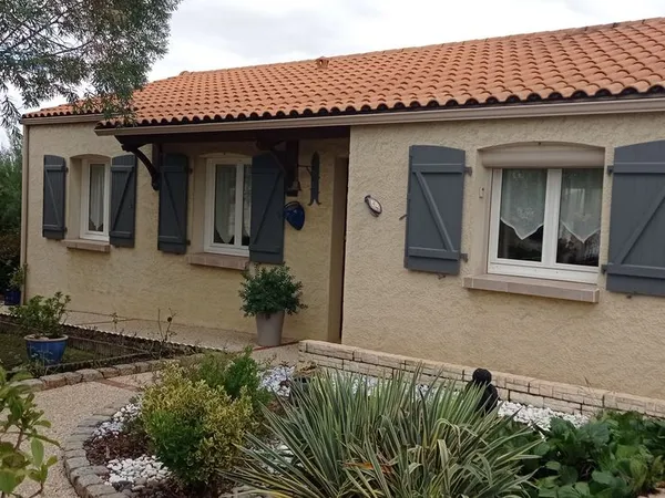 Loue maison de plein pied