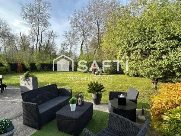 Pavillon de 7 pièces sur terrain de 1000m².