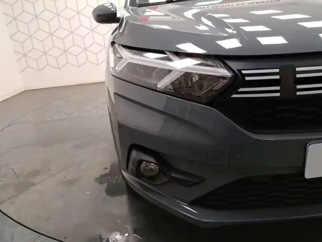 Dacia Sandero eco-g 100 — photo 50