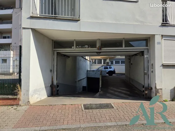 Parking/box 17 m² Strasbourg
