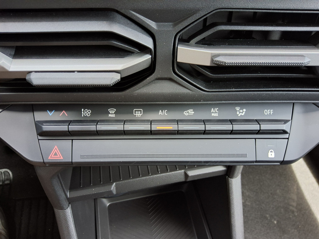 Dacia Duster — photo 16