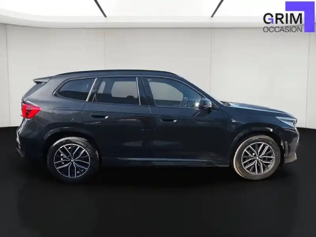 Bmw X1 sdrive 18i 136ch dkg7 — photo 4