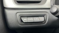 Renault Captur 1.0 TCe 90ch Techno — photo 28