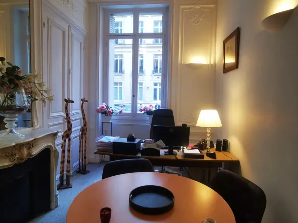 Loue un ou plusieurs bureaux 150m² Paris 8ème - Avenue de Messine