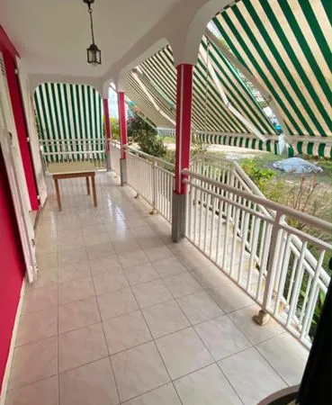 T4 disponible de suite
