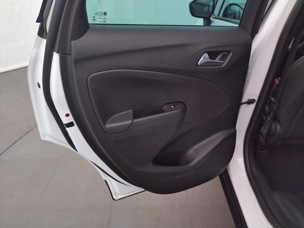 Opel Crossland 1.5 d 110 ch bvm6 gs line — photo 24
