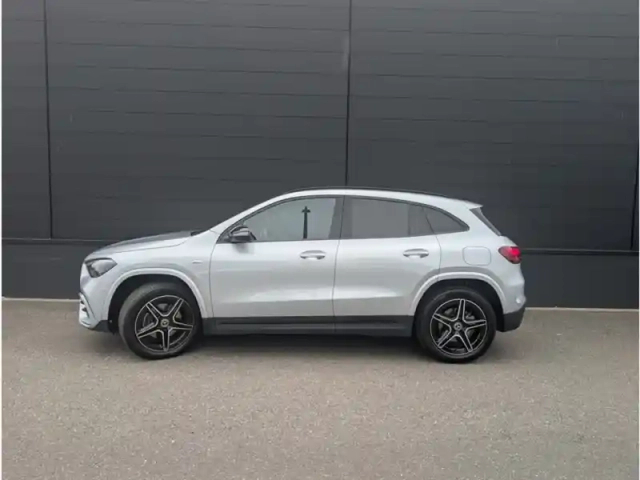 Mercedes Gla 250 e hybrid — photo 2