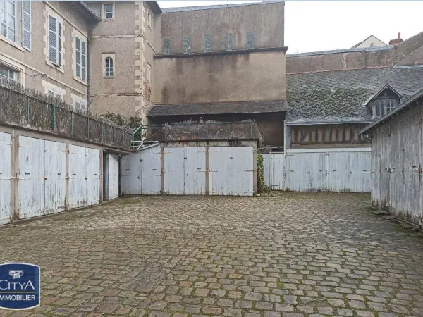 Stationnement Location Orléans   73€