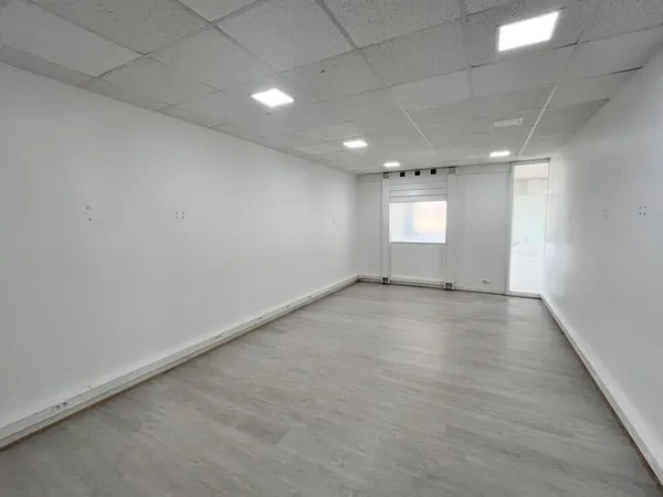 Bureaux 780 m²
