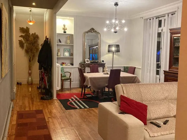 Appartement 7 pièces 162 m²