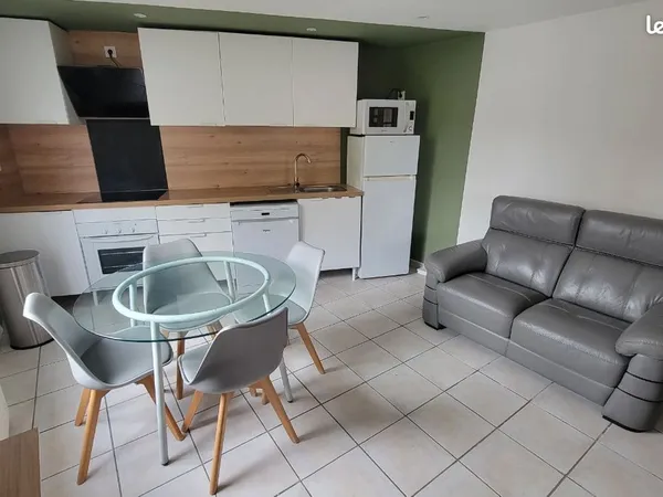 Appartement meublé de 39 m² - Centre-ville de Mazé Milon