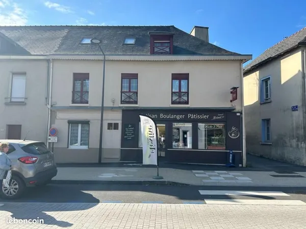 Local commercial 240 m²
