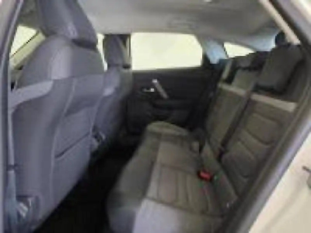 Citroën C4 puretech 130ch s&amp;s feel — photo 9