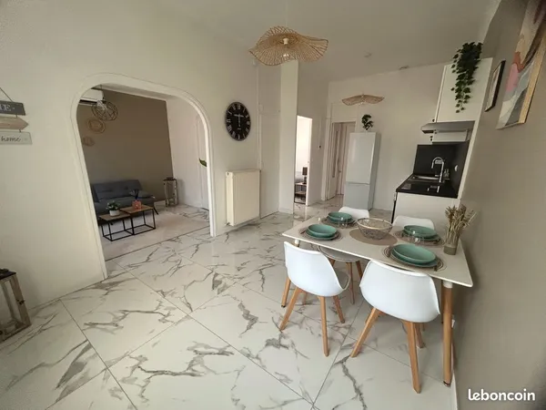🏖️ VALRAS-PLAGE - T2 49 m² rénové avec extérieur et parking - PLAGE À PIED - 185 000