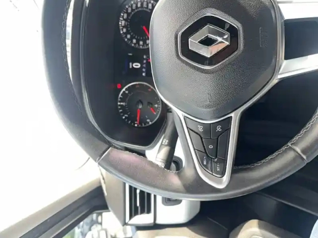 Renault Clio blue dci 100 — photo 23