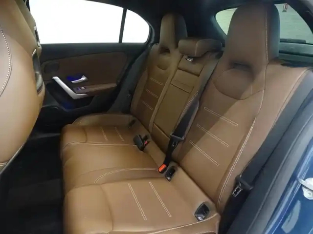 Mercedes Classe A 250 e 160+102ch amg line 8g-dct 8cv — photo 11