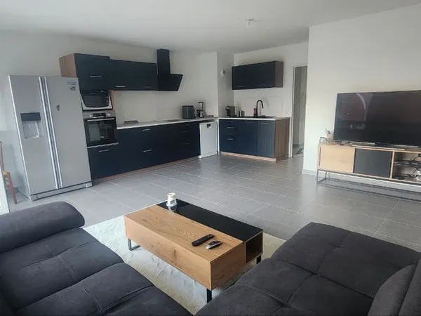 Chambre en colocation dans appartement T3 de 69m2 avec balcon