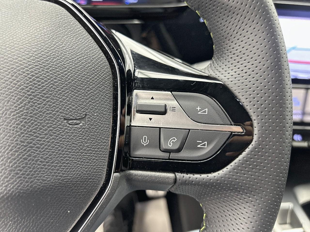 Peugeot 308 phev 225 e-eat8 gt — photo 23