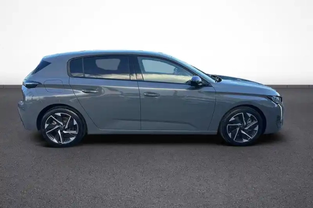 Peugeot 308 phev 180 e-eat8 — photo 7