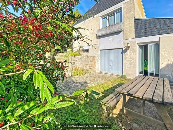 Maison d architecte 5 pièces LAON (02)