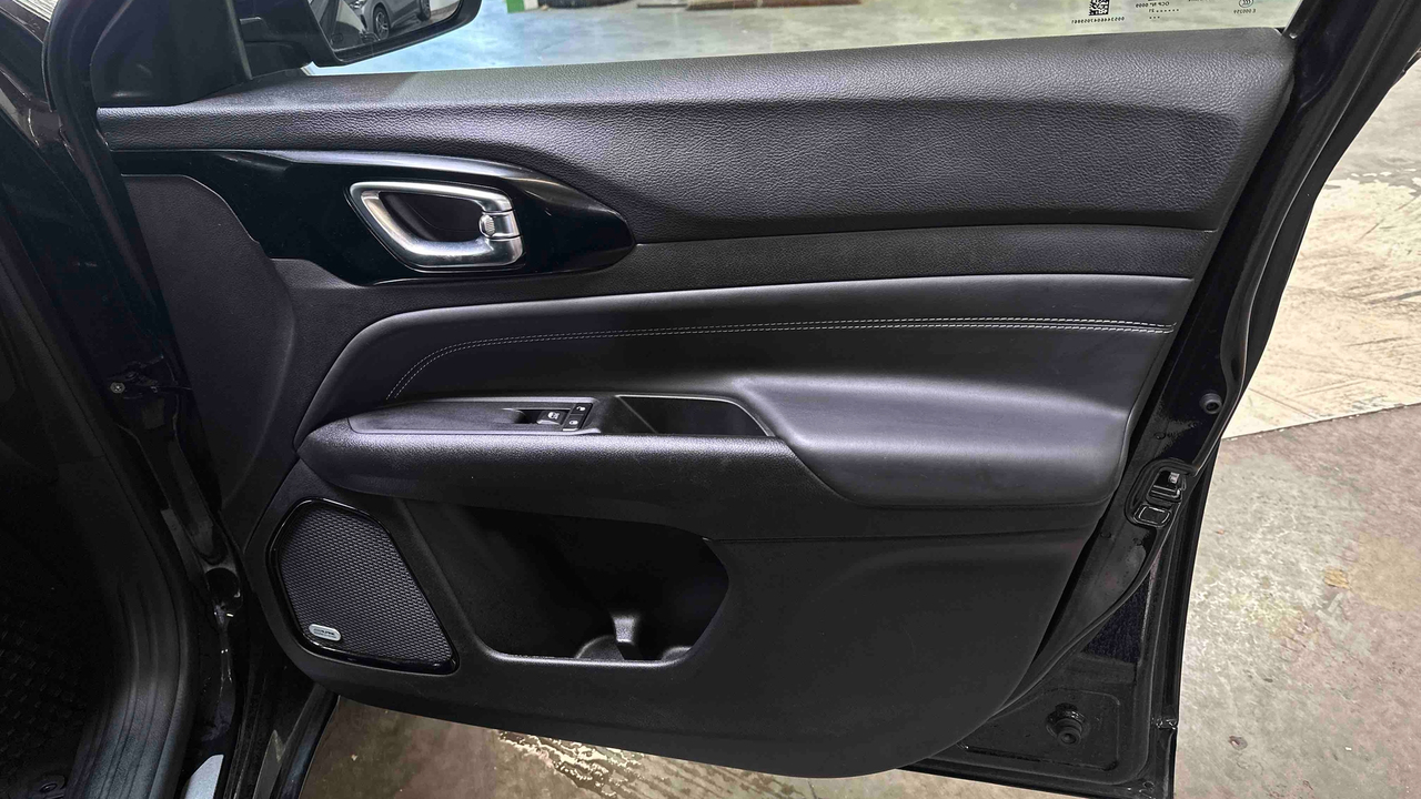Jeep Compass 1.3 PHEV T4 240 ch 4xe eAWD — photo 27