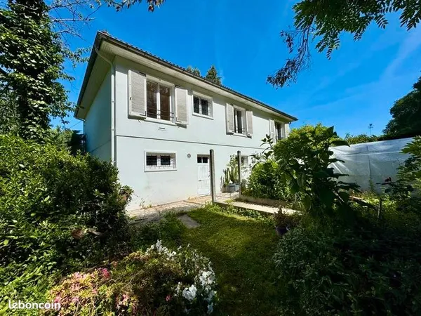 Pavillon 8 pièces 141 m²