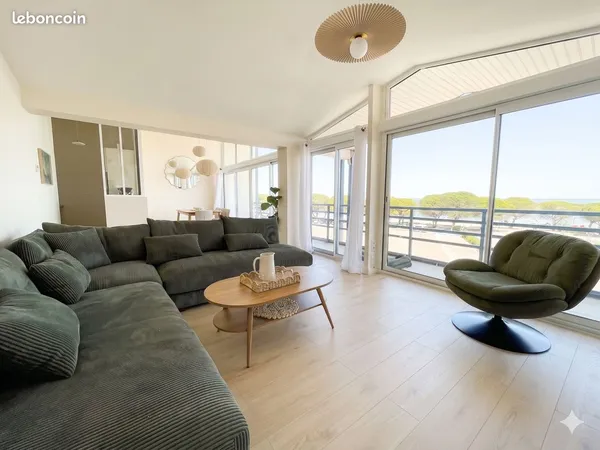 Appartement neuf et climatisé - Location moyenne durée