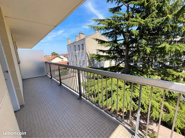 Appartement F2, limite Le Raincy