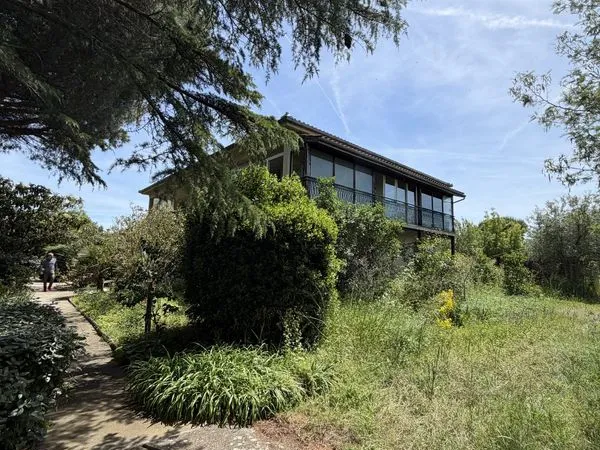 Maison 9 pièces 250 m²