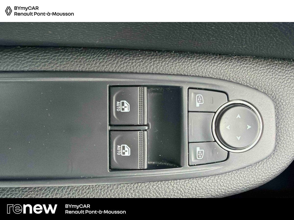 Renault Clio Blue dCi 100 — photo 20
