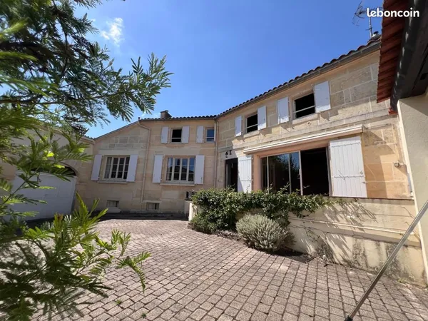 Maison 6 pièces 162 m²