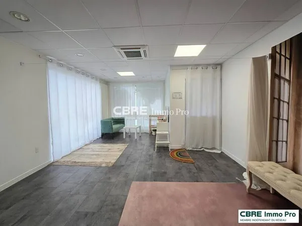 Local commercial 70 m²