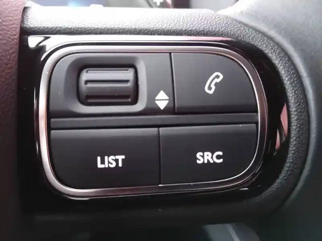 Citroën C5 Aircross hybride rechargeable 225 e-eat8 — photo 16