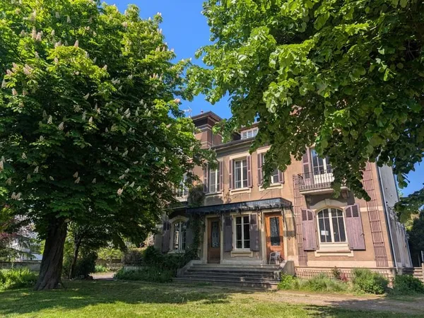 Maison de maître Ecully centre
