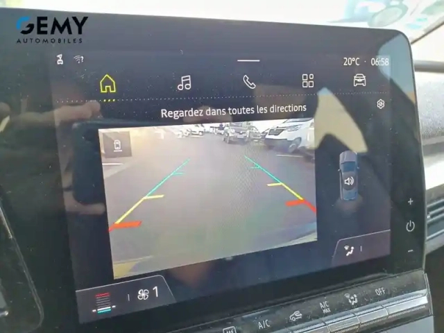 Renault Megane e-tech ev60 220 ch super charge — photo 17