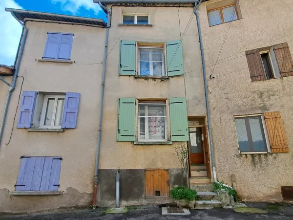 A vendre Maison de village 110m² à rénover au Brusquet (04)