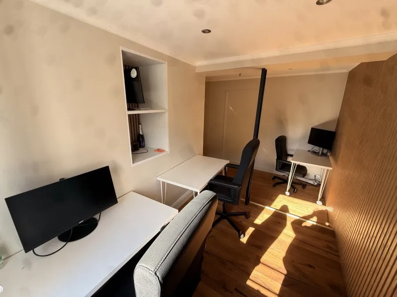 Photo 3
