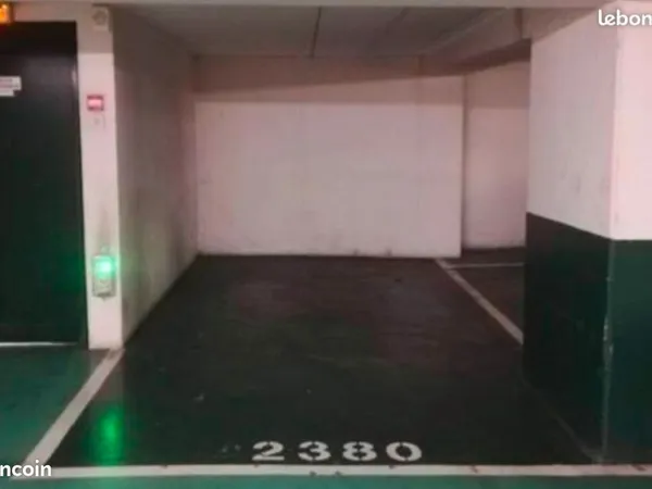 Loue place de parking sécurisée Montgolfier 95 euros/mois